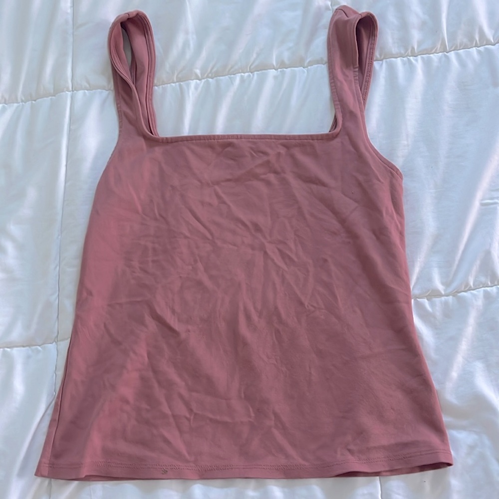 Soft square neck and an amazing summer top